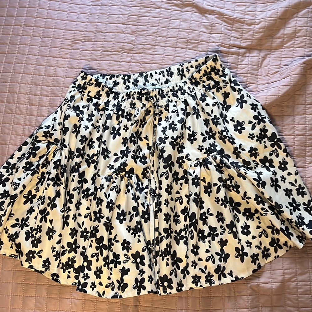 Kendall and Kylie skirt